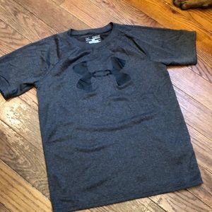 Under Armour T